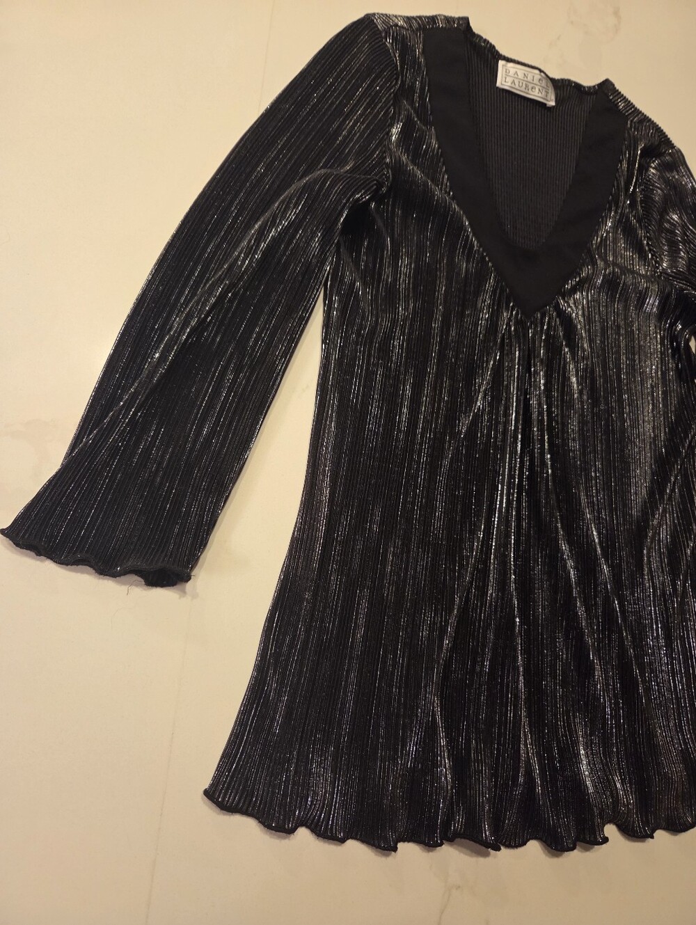 Y2K Whimsigoth Daniel Laurent Textured Metallic V-Neck 3/4 Sleeve Top